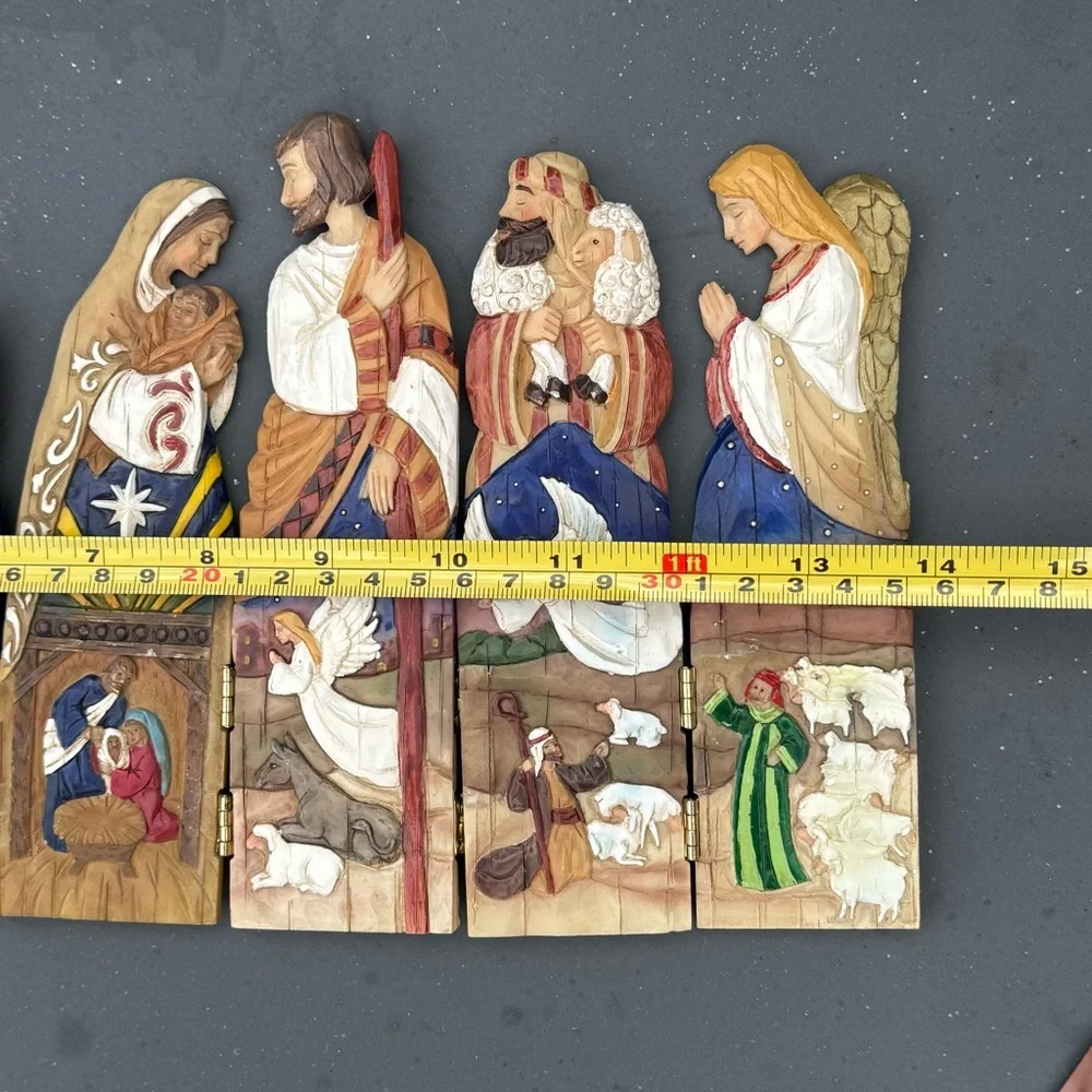 VTG Christmas Nativity Hand Painted Hinged Fence Intricate Carved Detail